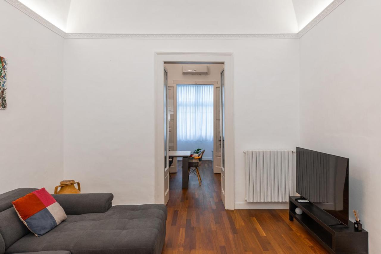 Casa Dei Visionari Apartment Bari Ngoại thất bức ảnh