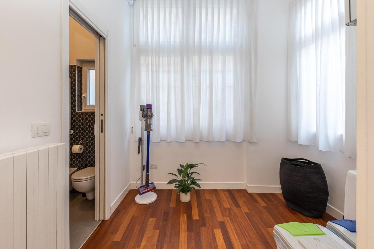 Casa Dei Visionari Apartment Bari Ngoại thất bức ảnh