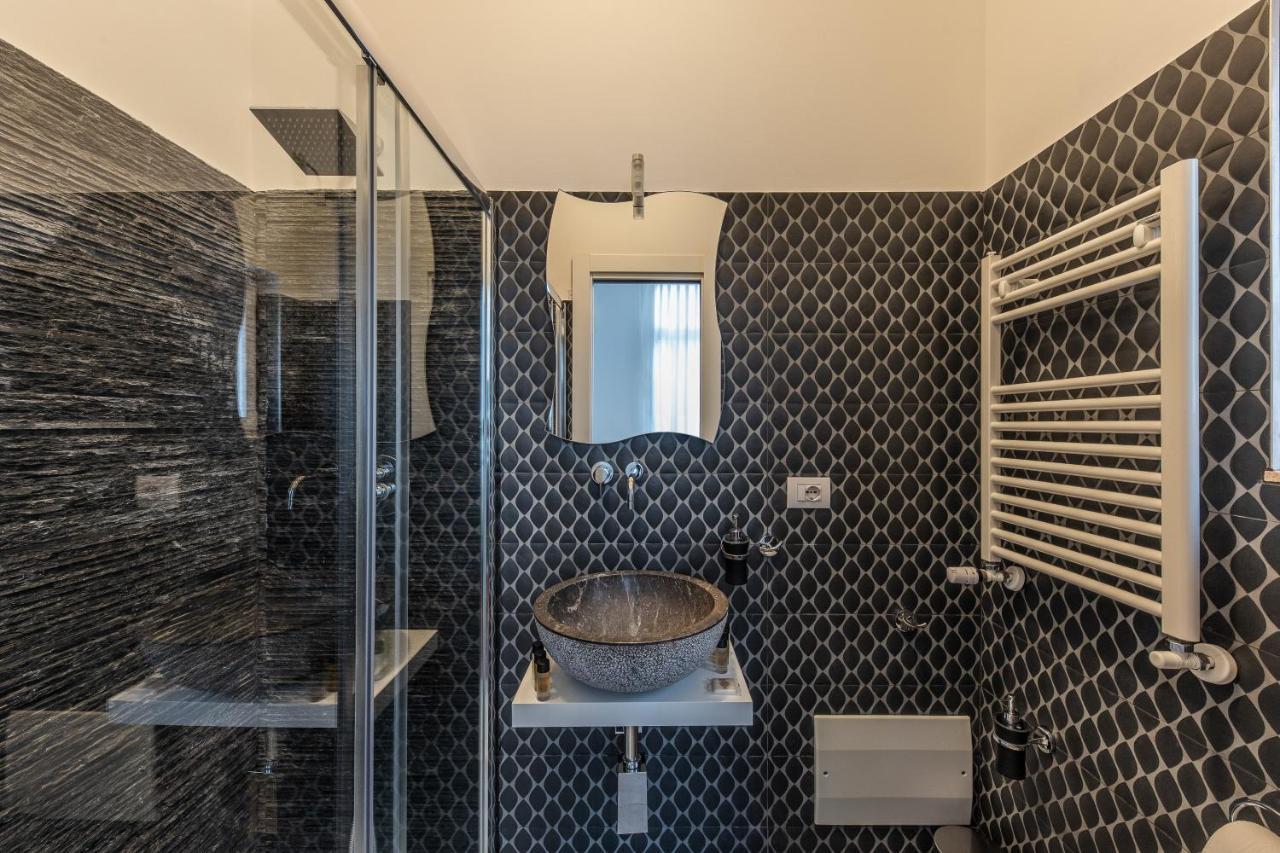 Casa Dei Visionari Apartment Bari Ngoại thất bức ảnh