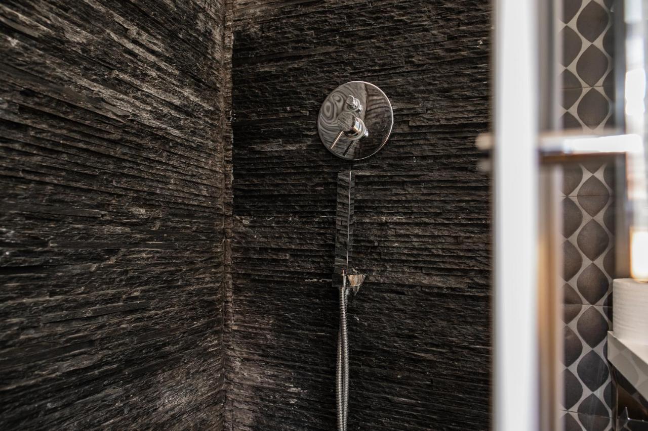 Casa Dei Visionari Apartment Bari Ngoại thất bức ảnh