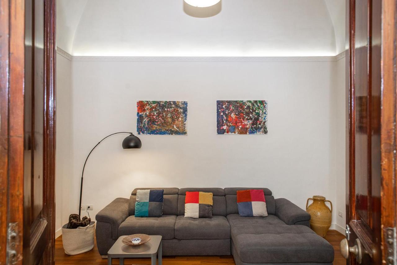 Casa Dei Visionari Apartment Bari Ngoại thất bức ảnh